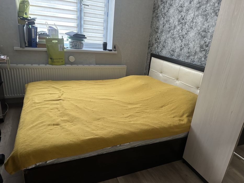 Бескаркасный диван, спальный гарнитур