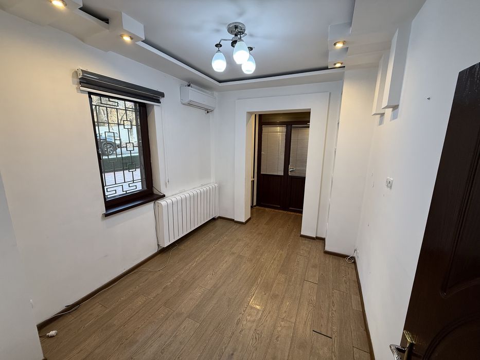 Сдаётся в аренду помещение под офис 60кв.м на шастры