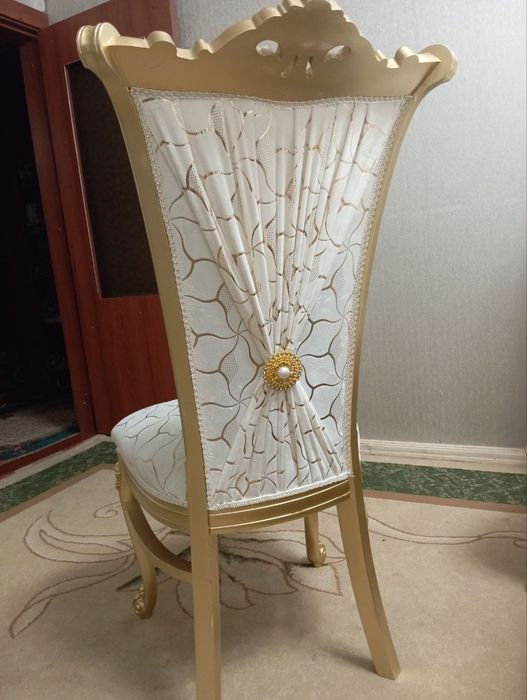 Yangi 12 kishilik stol stul