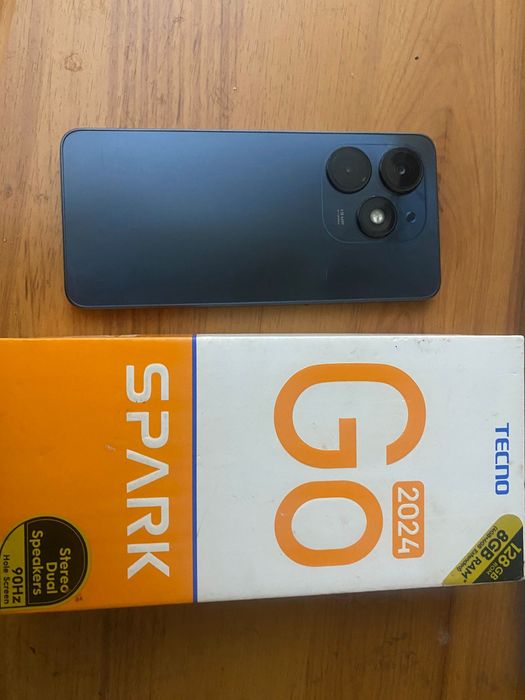 Продам телефон Tecno  spark go