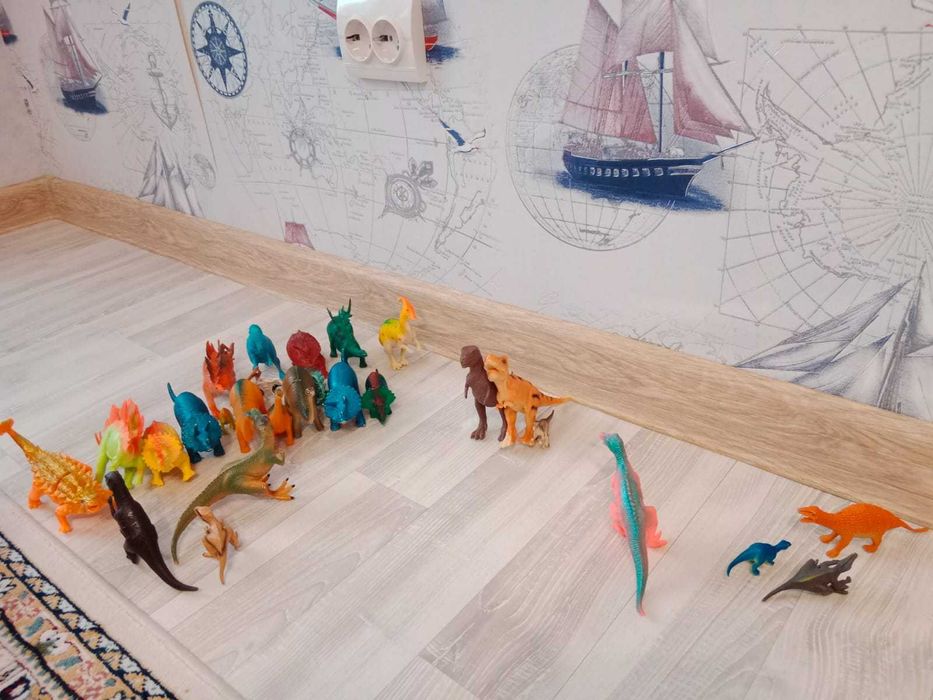 Игрушки динозавры, б/у