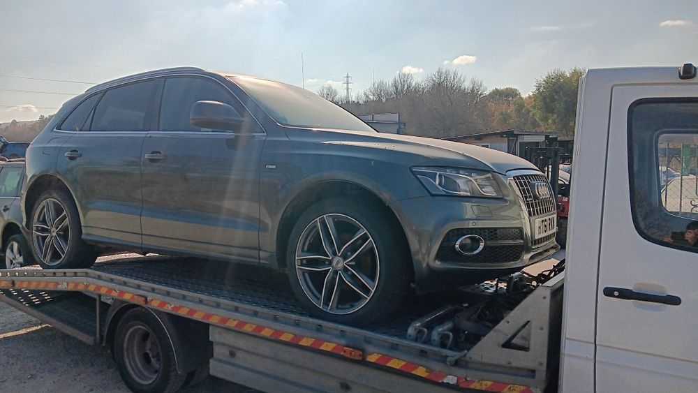 Audi Q5 2.0 TDI , 6 скорости, ръчка , 177 к.с. ,на части