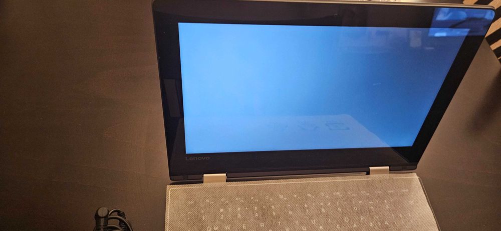 Лаптоп Lenovo Yoga 310