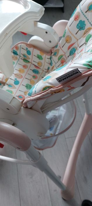 Бебешки стол за хранене