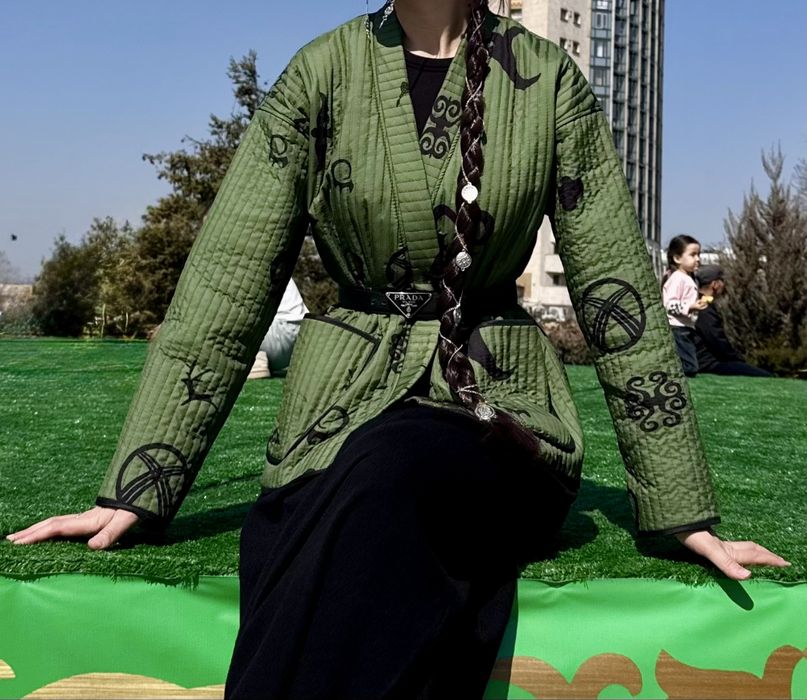 Чапан кимоно в зеленом цвете