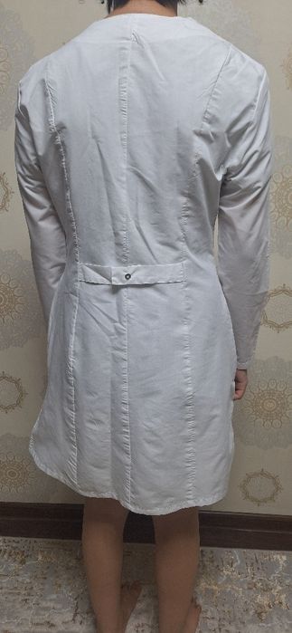 Продам медицинский халат б/у