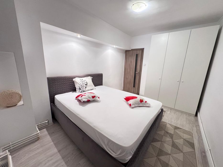Apartament 2 camere decomandat,  casa de cultura