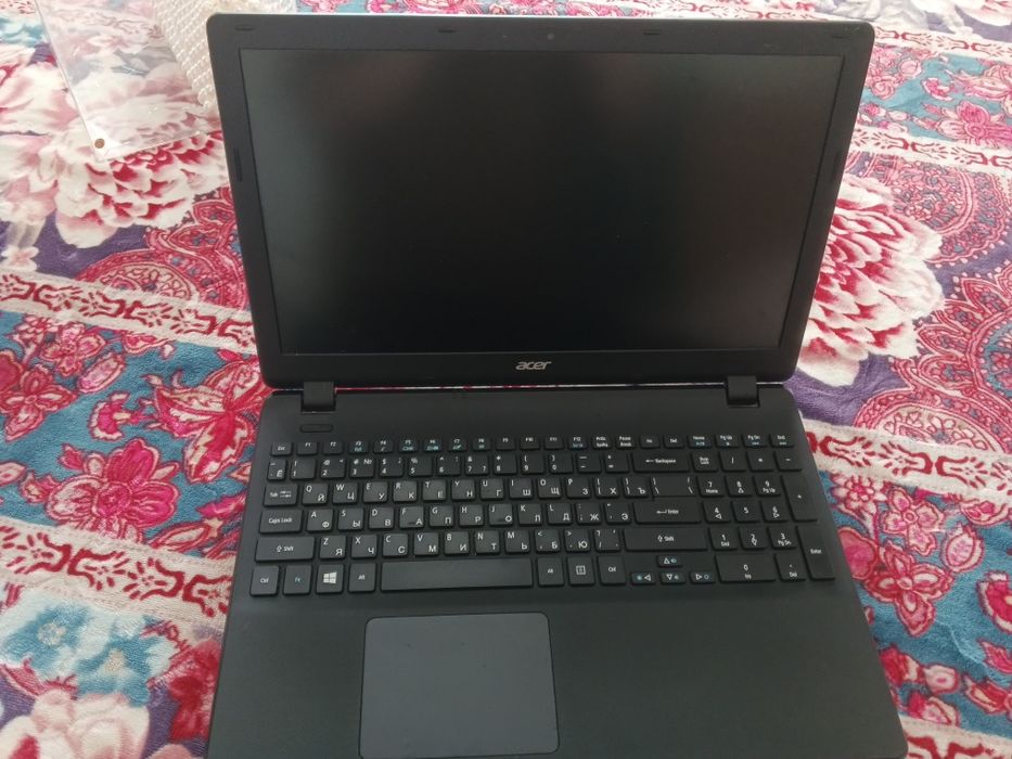 Notebook sotiladi.4 dona notebook bor .yangi programma qilsa ishlaydi