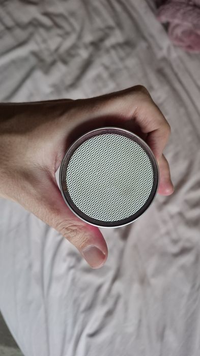 Boxa bluetooth și radio FM