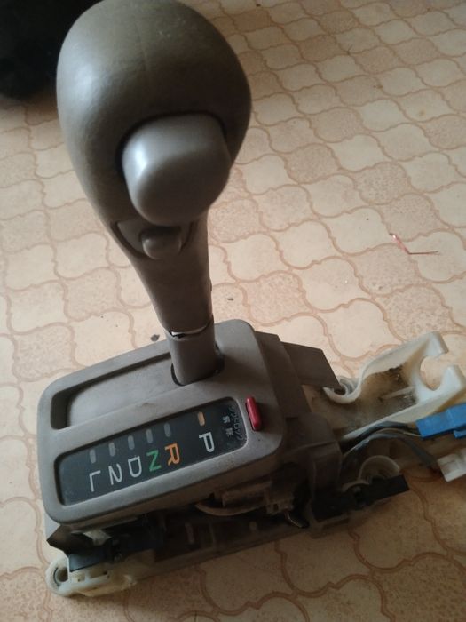 Срочно продам запчасти на Тойота