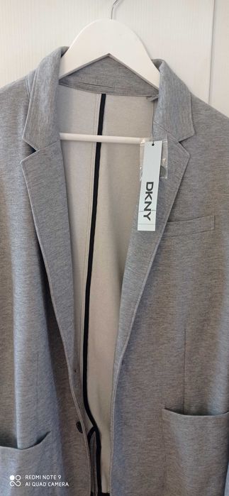 DKNY Марково спортно- елегантно сако,р-р М-Л.Закупено от Америка 50€