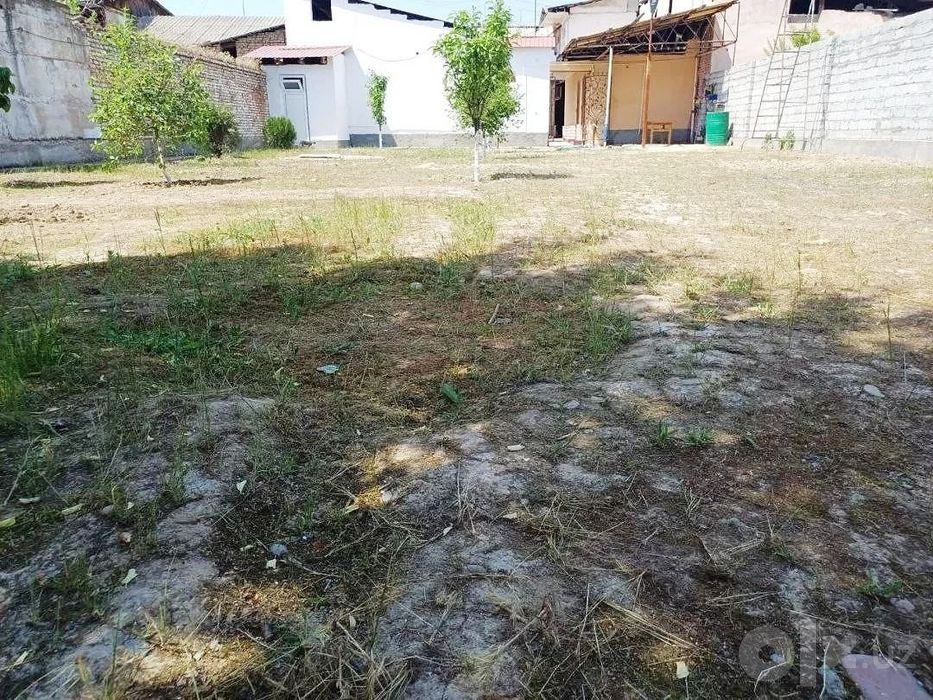 Янгийул туманида ховли уй сотилади.