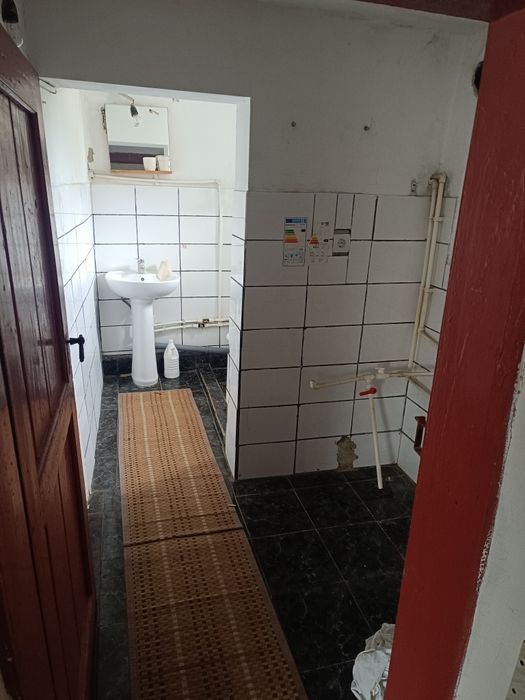 Închiriez casa batraneasca