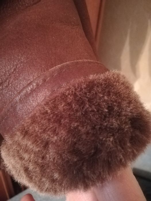 Продам натуральную дублёнку.