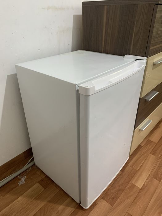 Продам холодильник мини срочно продам