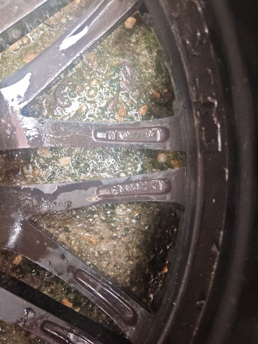 Vând jante pe 18 5x100