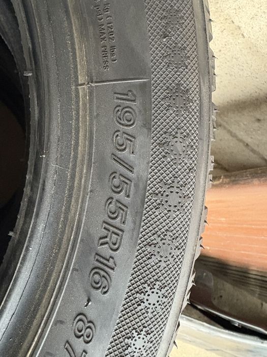 4 броя зимни гуми Lassa 195/ 55/ 16