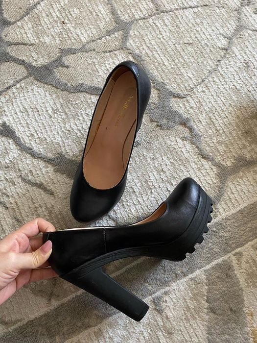 Туфли Турция новая отдам за 8000