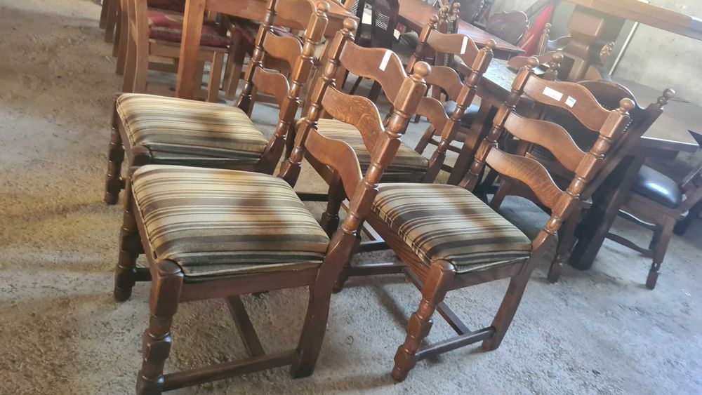 масас резбовани крака  +4 стола