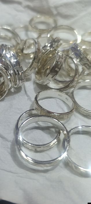 Кумуш узук , эркаклар никох узуги Проба 925 размери 18 -23 вес 4-6 г