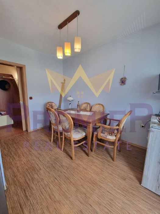 Дава се под наем Тристаен апартамент в Варна, Левски - 80 кв.м за 508.47 € - Снимка #1