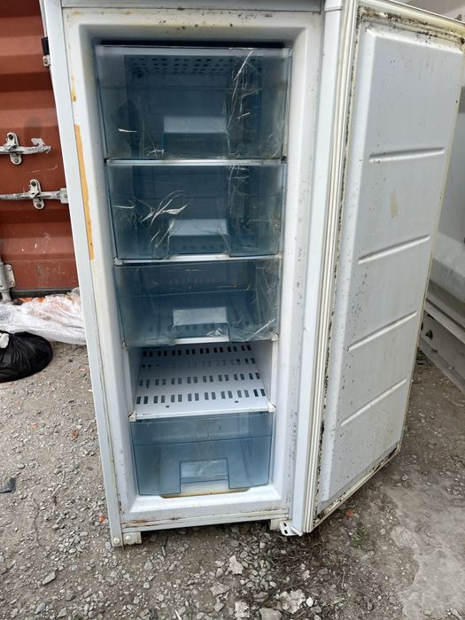 Морозильная камера Бирюса