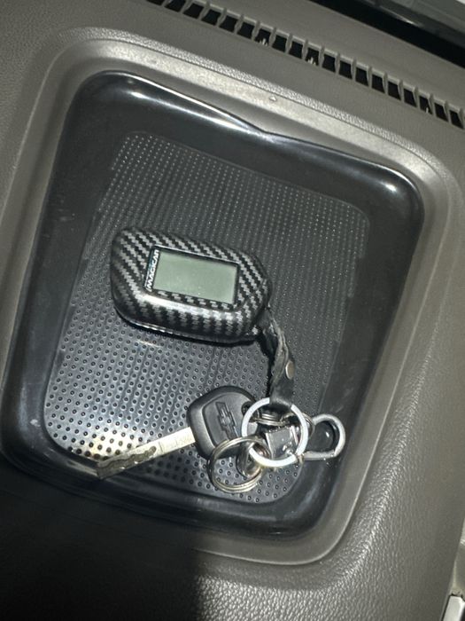 Срочна продается новый машина