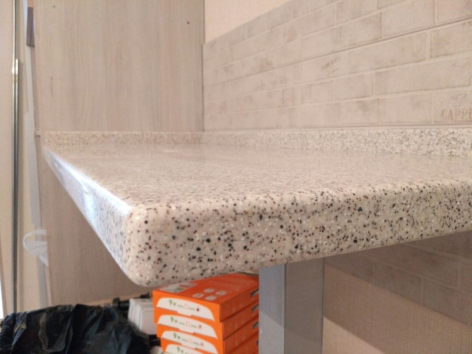 Столешницы под заказ из искусственного и кварцевого камня