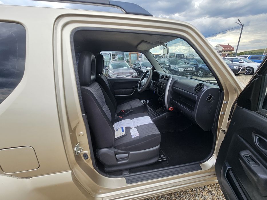 Suzuki Jimny 1.5 Diesel, 4x4 cu reductor Jante  Folie  Posibil Rate ***