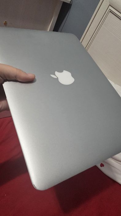 MacBook Air 2015 новый коробка есть