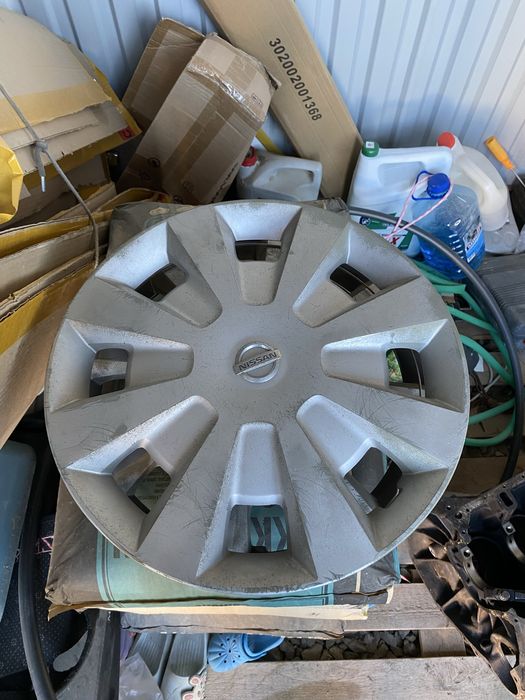 Продаю колпак ниссан тиида