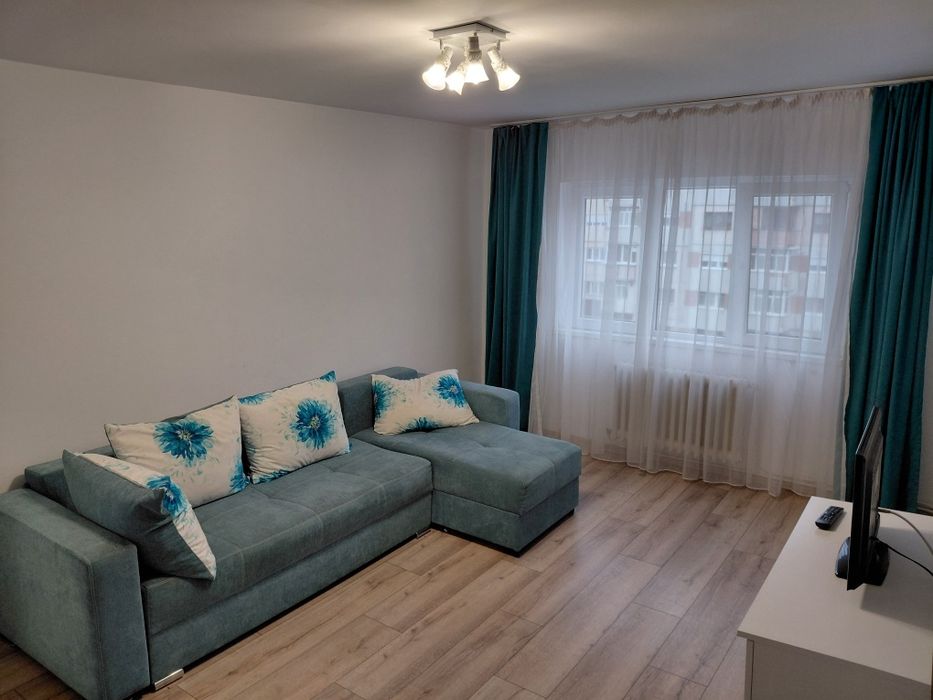 apartament 2 camere de închiriat în zona liceului sportiv/ Cetate/ Alba iulia