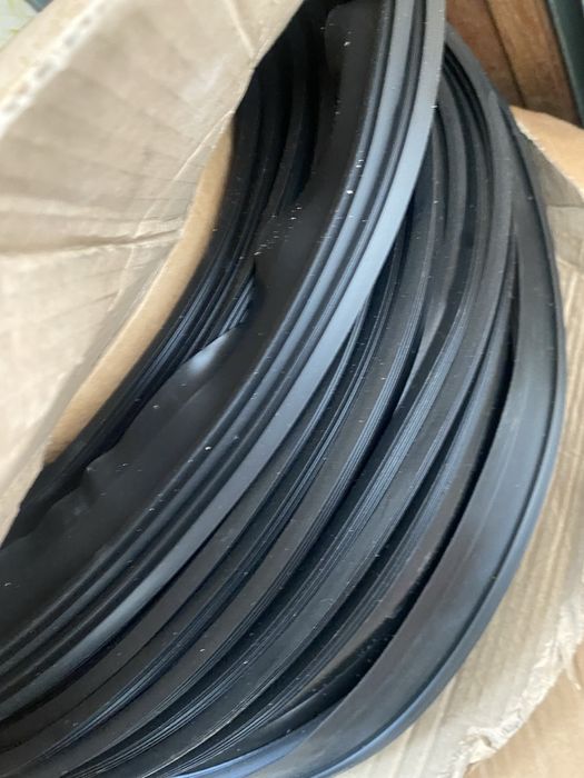 Продам уплотнитель для окон и дверей