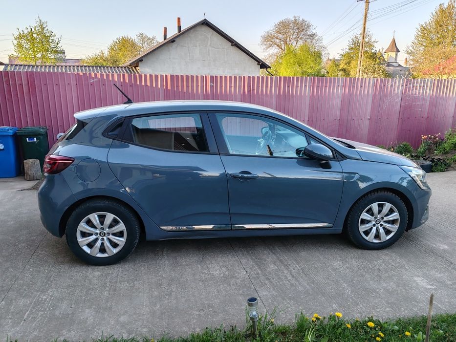 Renault Clio Zen 2020 cu 70000 km