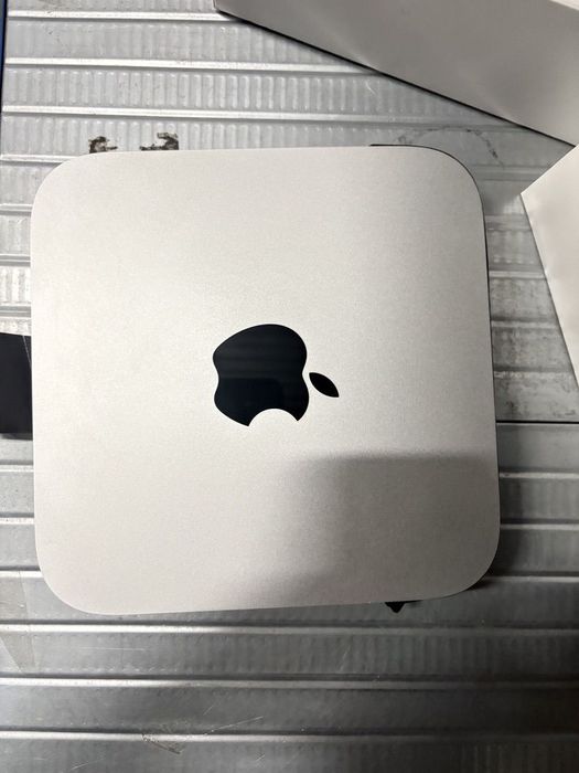 Mac mini M2 новый