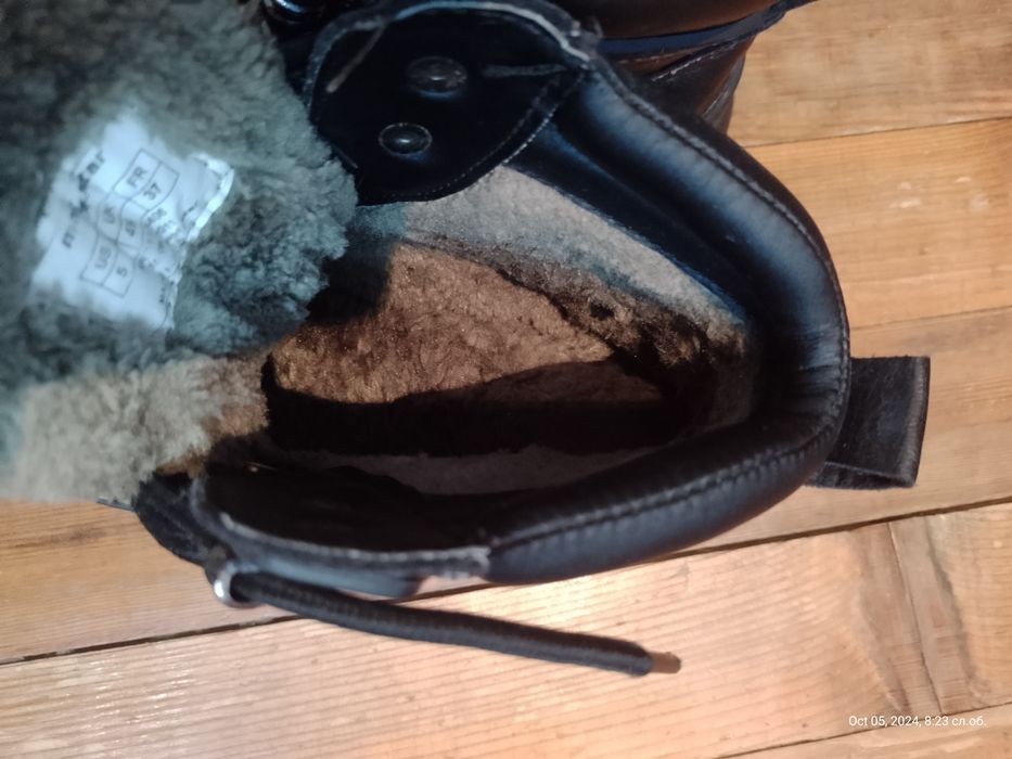 Зимни обувки номер 38 и номер 37