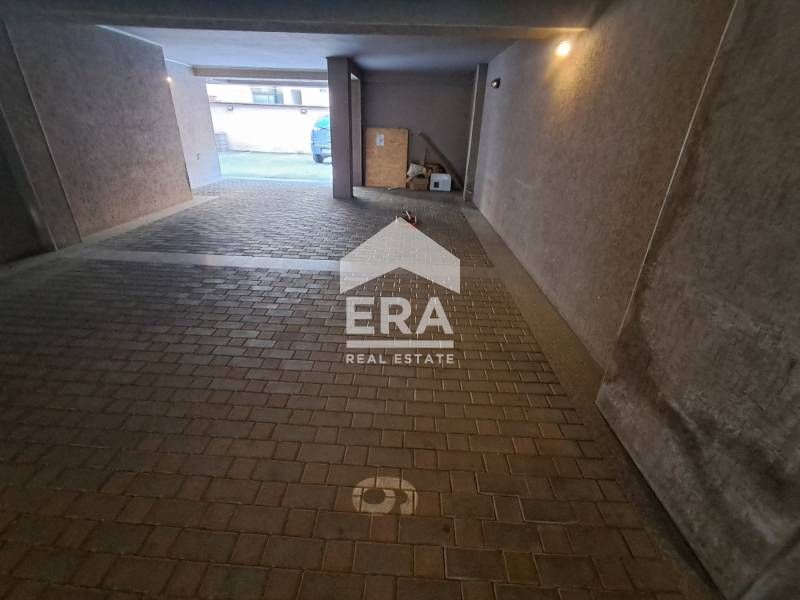 Продава се Двустаен апартамент в Варна, Окръжна болница - 67 кв.м за 2866 €/кв.м - Снимка #9