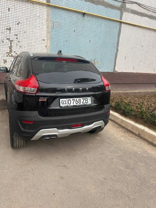Lada Xray Cross 2020 yil
