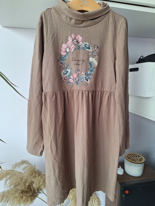 Лот детски рокли 134