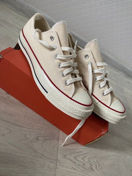 Кеды молочный цвет