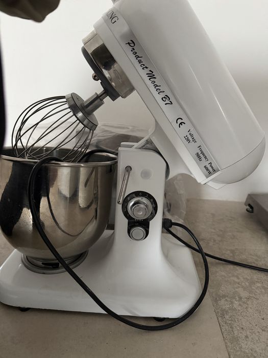 Миксер планетарный профессиональный