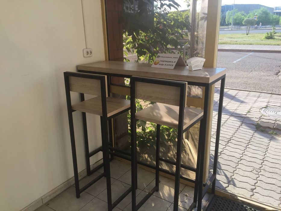 Продам барный  стулья лофт