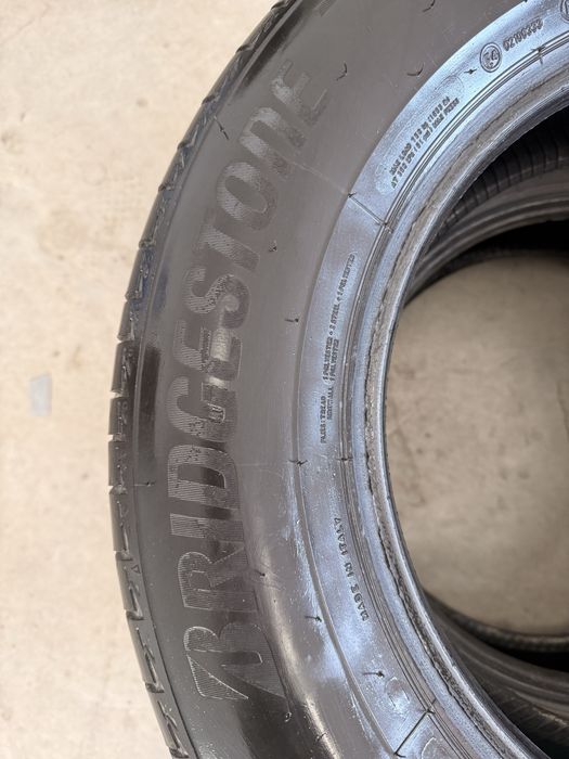 Vand 2 anvelope Bridgestone