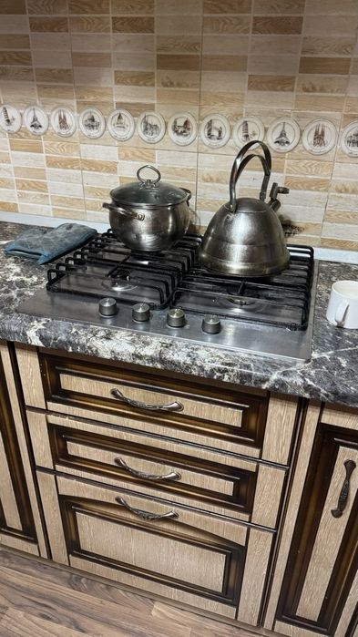 Кухня б/у в хорошем состоянии