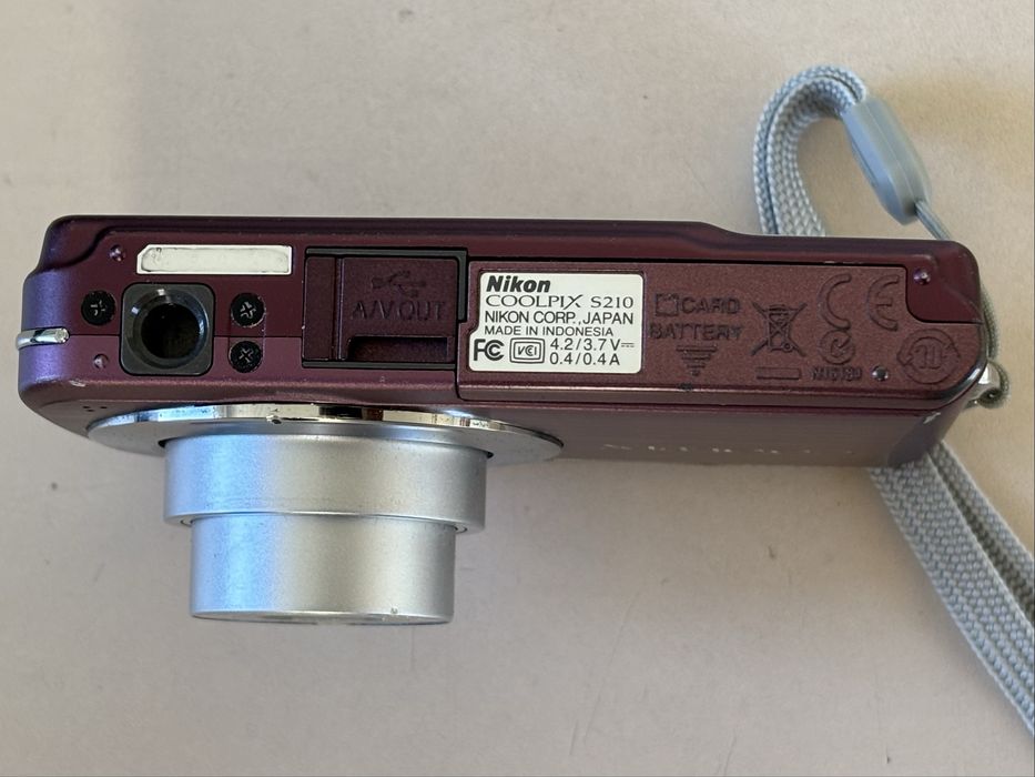 Nikon COOLPIX S210