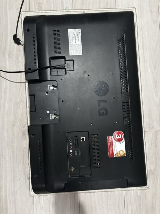 Продам телевизор LG