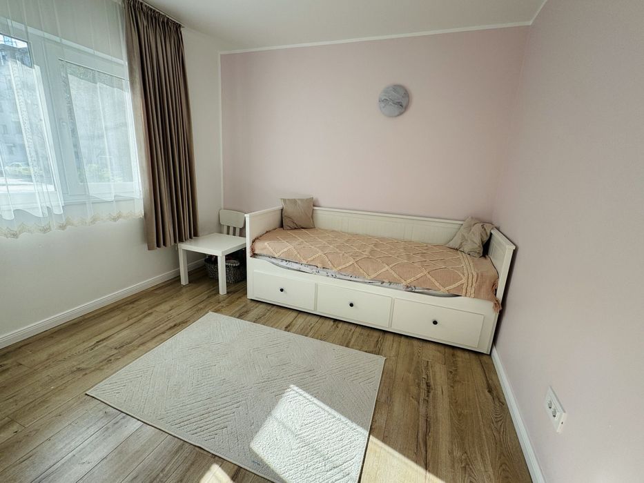 Apartament 4 camere decomandat renovat Nicolina