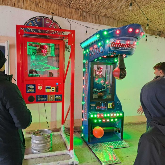 JOC PREMII TELEFOANE, Boxer, airhockey pt locuri de joaca GERMANIA