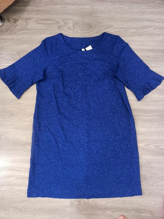 Продается новое платье.