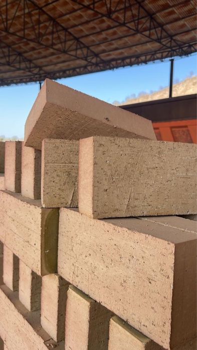 Продается кирпич